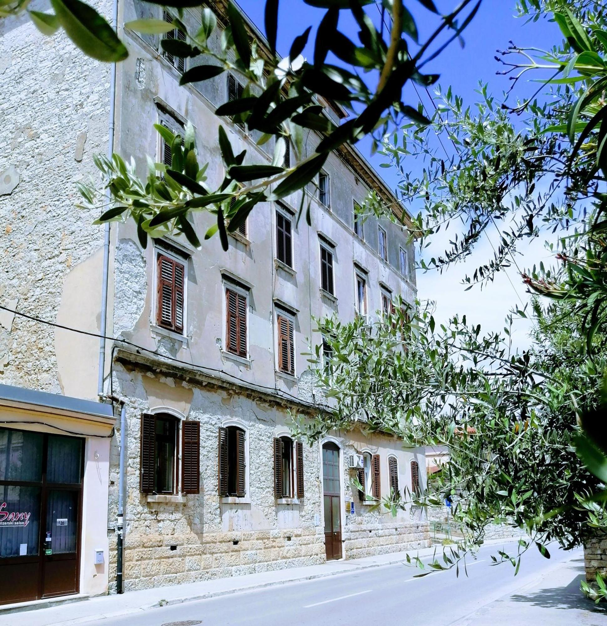 Pula Center - Studio Apartments Экстерьер фото